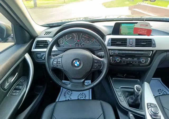 BMW Seria 3 318d DPF Edition Lifestyle