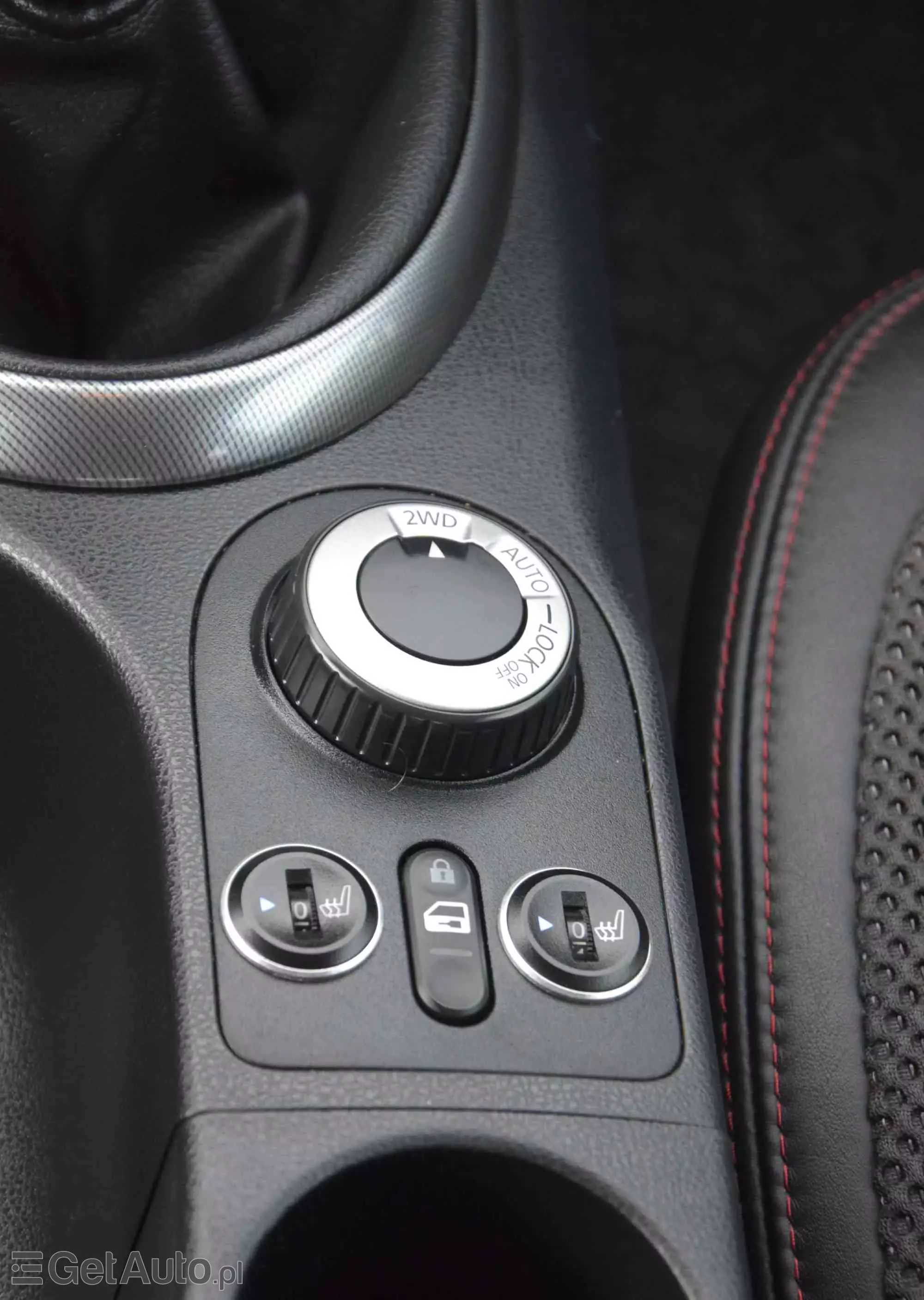 NISSAN Qashqai 2.0 dCi 4 x 4 DPF lounge