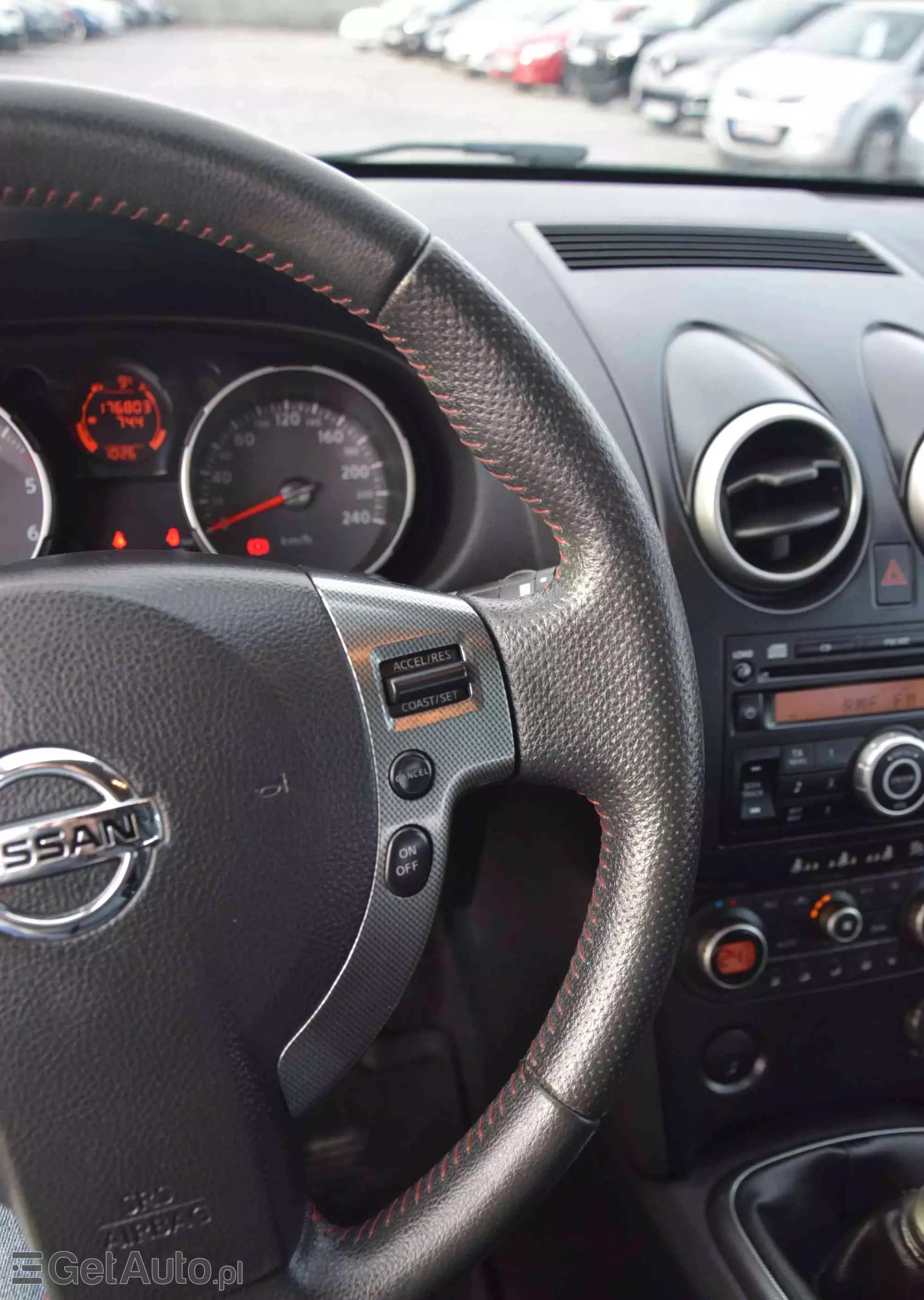 NISSAN Qashqai 2.0 dCi 4 x 4 DPF lounge