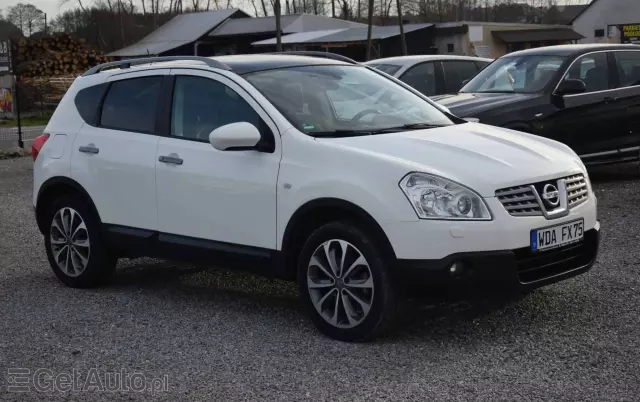 NISSAN Qashqai 2.0 dCi 4 x 4 DPF lounge