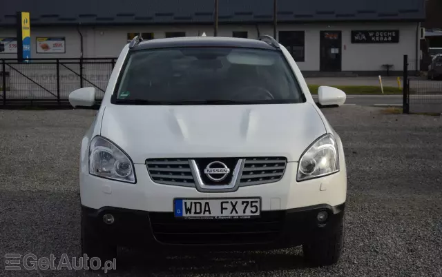 NISSAN Qashqai 2.0 dCi 4 x 4 DPF lounge
