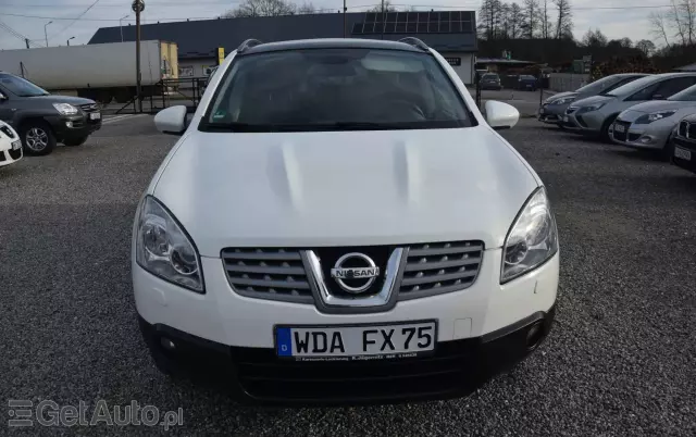 NISSAN Qashqai 2.0 dCi 4 x 4 DPF lounge