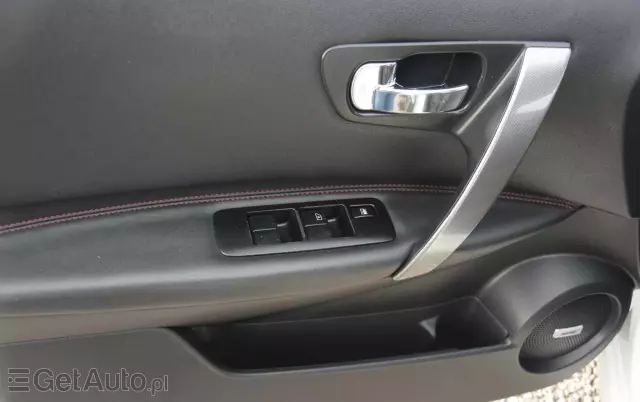 NISSAN Qashqai 2.0 dCi 4 x 4 DPF lounge