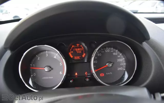 NISSAN Qashqai 2.0 dCi 4 x 4 DPF lounge