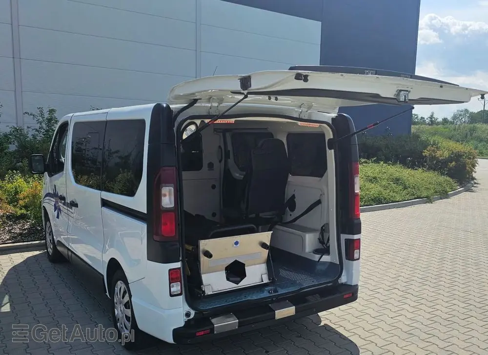 RENAULT Trafic 