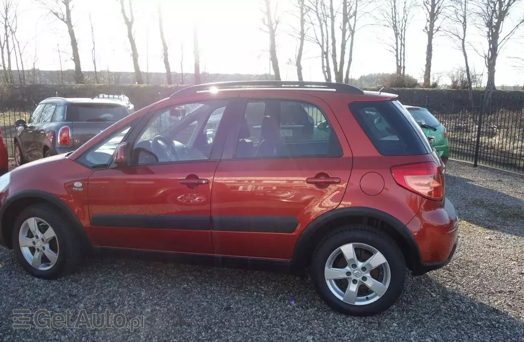SUZUKI SX4 