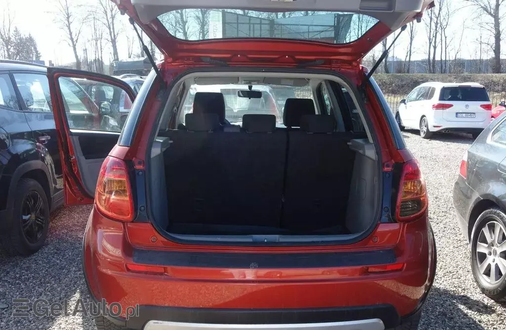 SUZUKI SX4 
