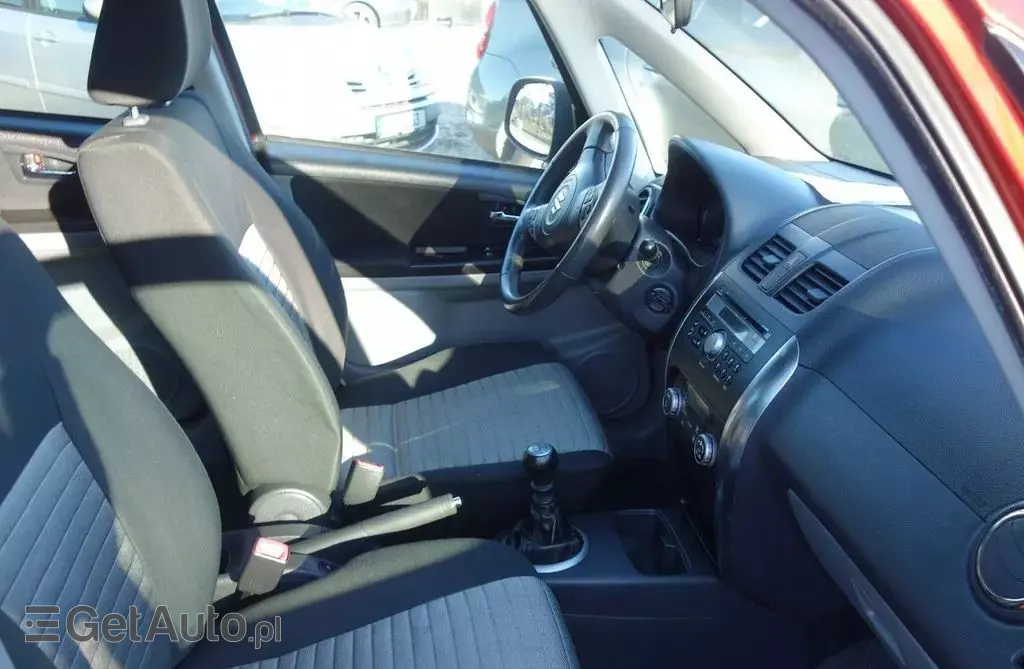 SUZUKI SX4 