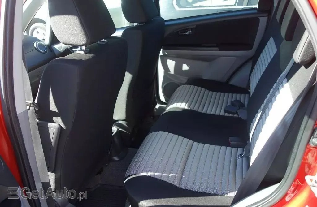 SUZUKI SX4 