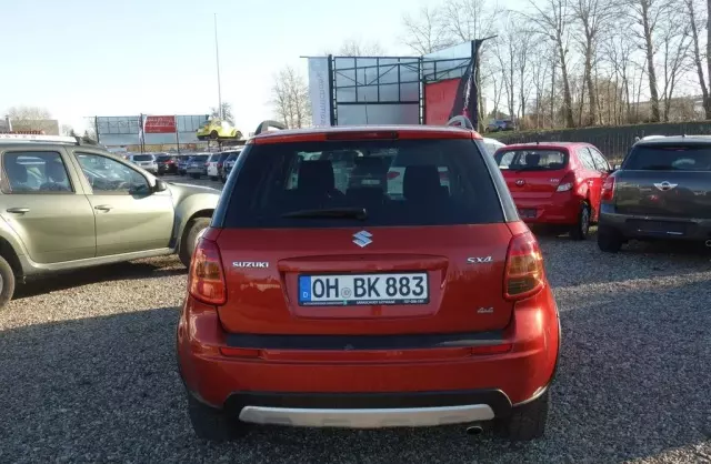 SUZUKI SX4 
