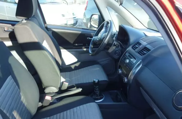 SUZUKI SX4 