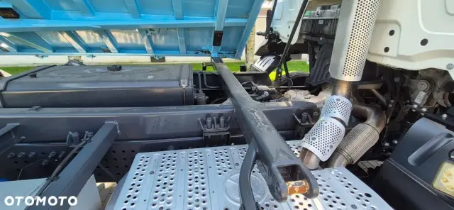 MERCEDES-BENZ AROCS 1827///* 2018///* PRZEB 41 TYŚ///* HDS///* WYWROTKA///* ROTATOR///* 18000KG///* ŁYŻKA///* STAN JAK NOWY 