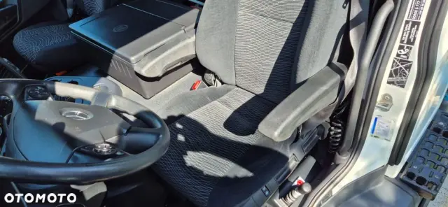 MERCEDES-BENZ AROCS 1827///* 2018///* PRZEB 41 TYŚ///* HDS///* WYWROTKA///* ROTATOR///* 18000KG///* ŁYŻKA///* STAN JAK NOWY 