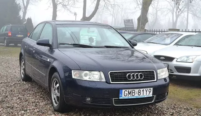 AUDI A4 