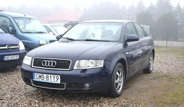 AUDI A4 