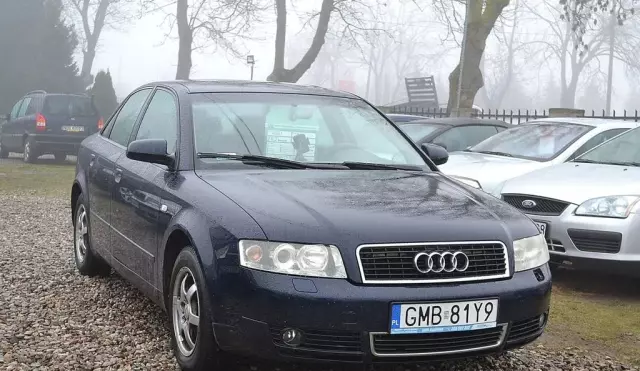 AUDI A4 