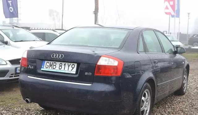 AUDI A4 