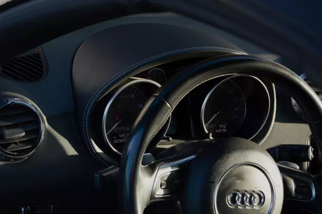 AUDI TT Roadster