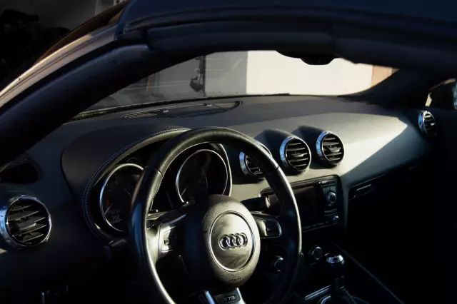 AUDI TT Roadster