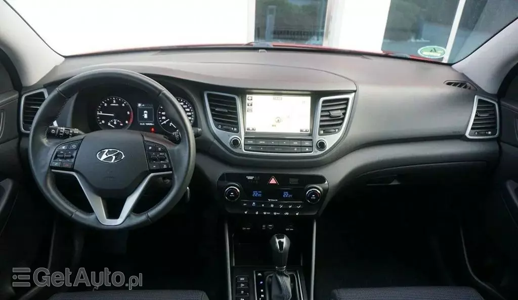 HYUNDAI Tucson 