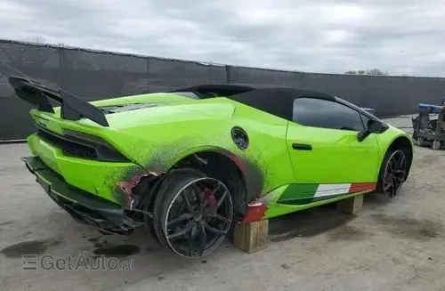 LAMBORGHINI Huracan 