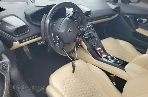 LAMBORGHINI Huracan 