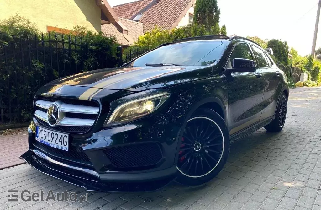 MERCEDES-BENZ GLA 