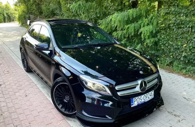 MERCEDES-BENZ GLA 