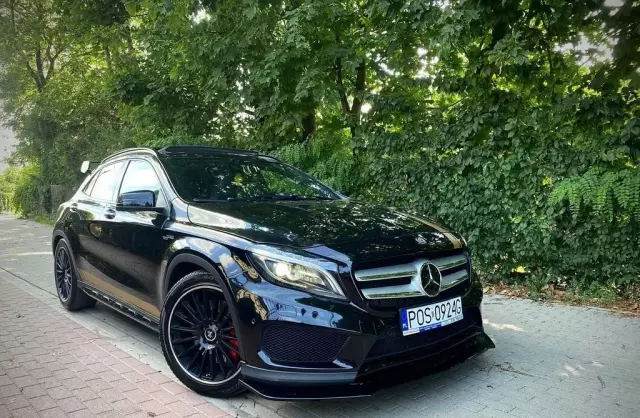 MERCEDES-BENZ GLA 