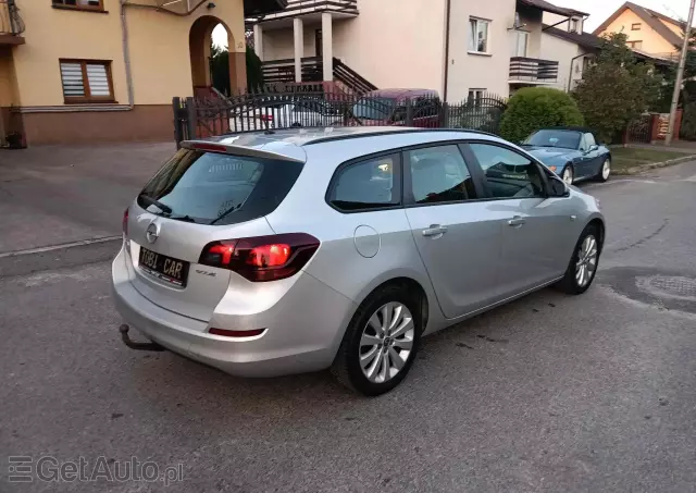 OPEL Astra 1.4 EcoFLEX Cosmo