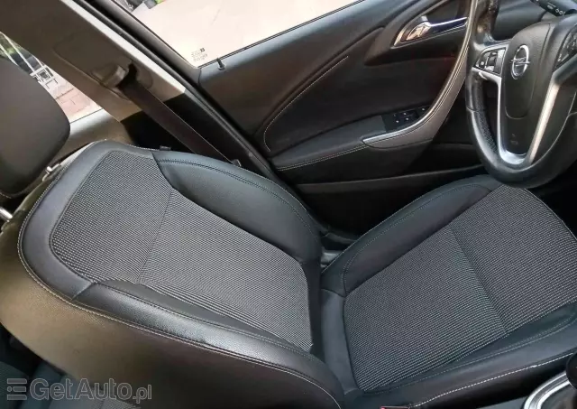 OPEL Astra 1.4 EcoFLEX Cosmo