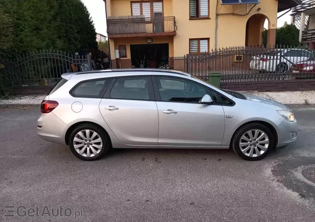 OPEL Astra 1.4 EcoFLEX Cosmo