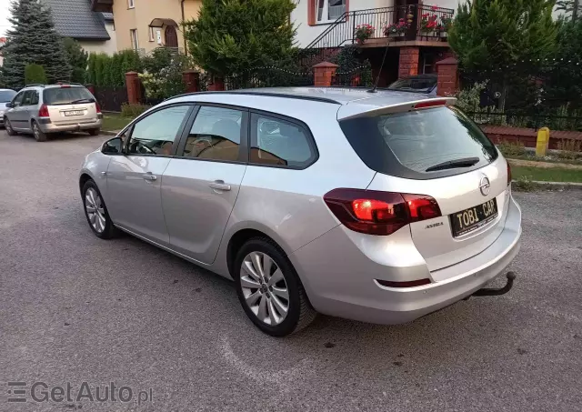 OPEL Astra 1.4 EcoFLEX Cosmo
