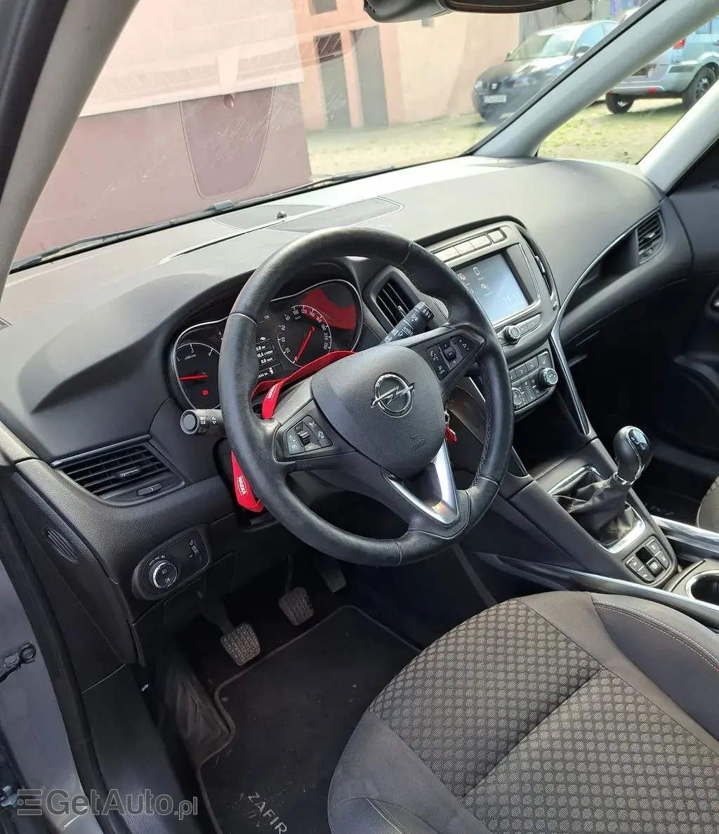 OPEL Zafira 