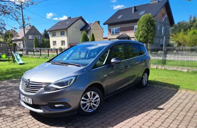 OPEL Zafira 