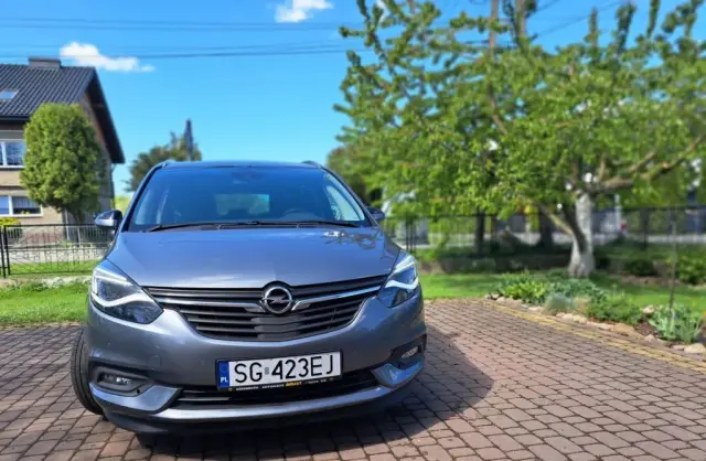 OPEL Zafira 