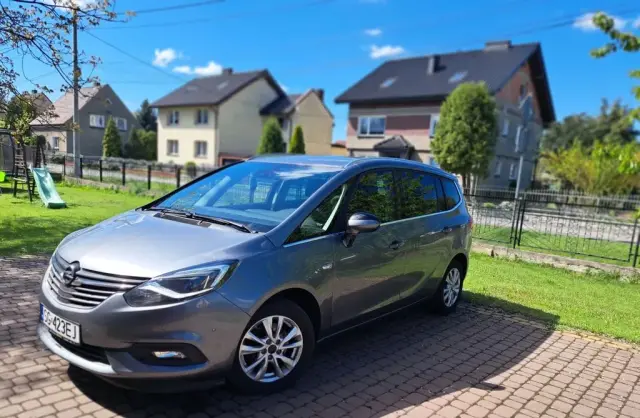 OPEL Zafira 