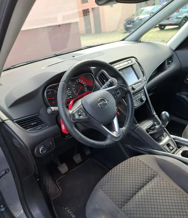 OPEL Zafira 