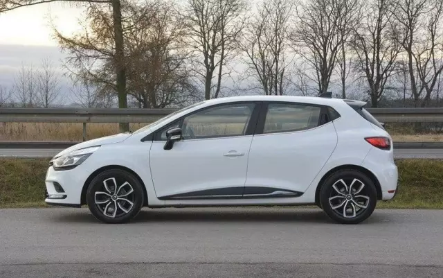 RENAULT Clio 0.9 Energy TCe Limited Plus
