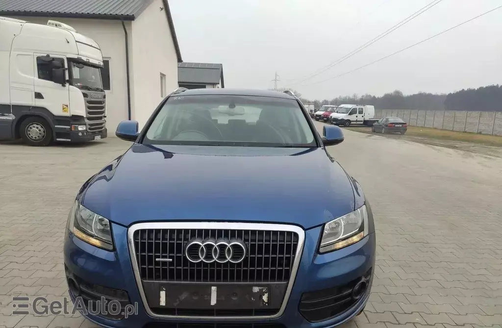AUDI Q5 