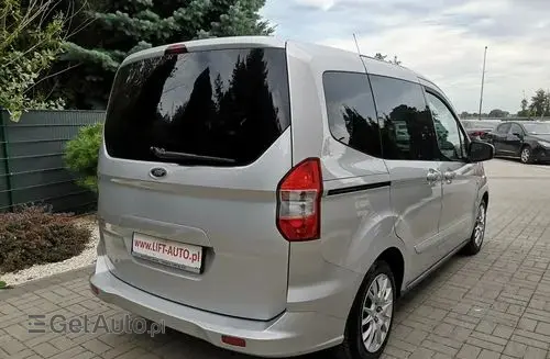 FORD Tourneo Courier 
