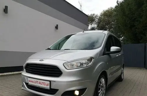 FORD Tourneo Courier 