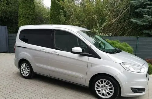 FORD Tourneo Courier 