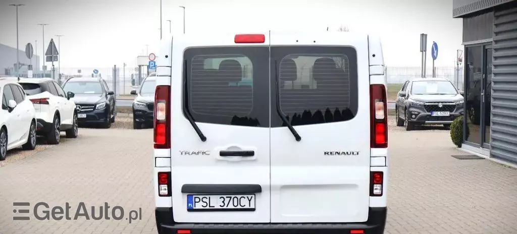 RENAULT Trafic 