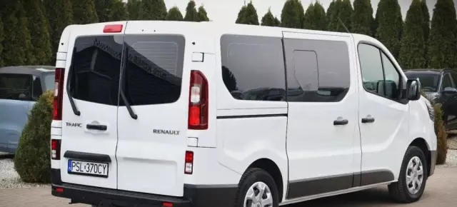 RENAULT Trafic 