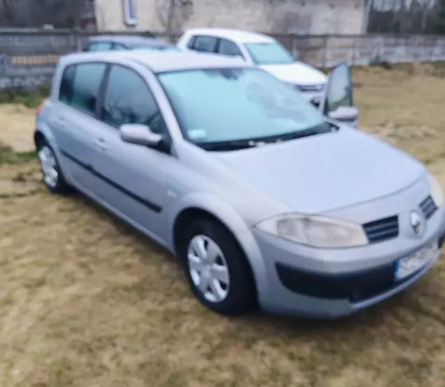 RENAULT Megane 1.6 16V (112 KM)