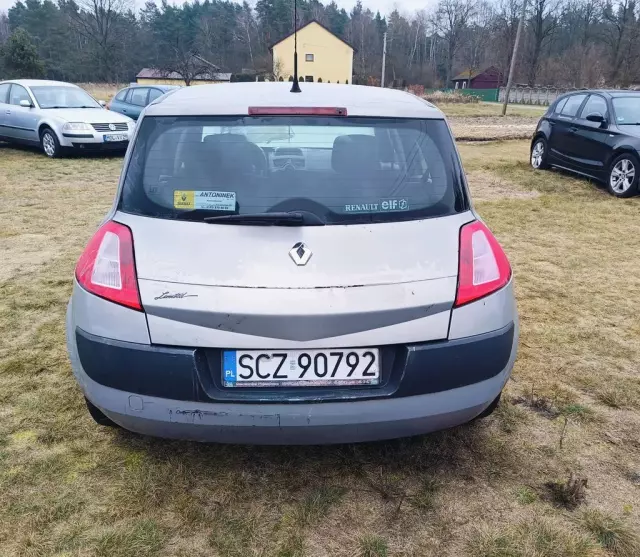 RENAULT Megane 1.6 16V (112 KM)