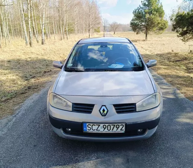 RENAULT Megane 1.6 16V (112 KM)