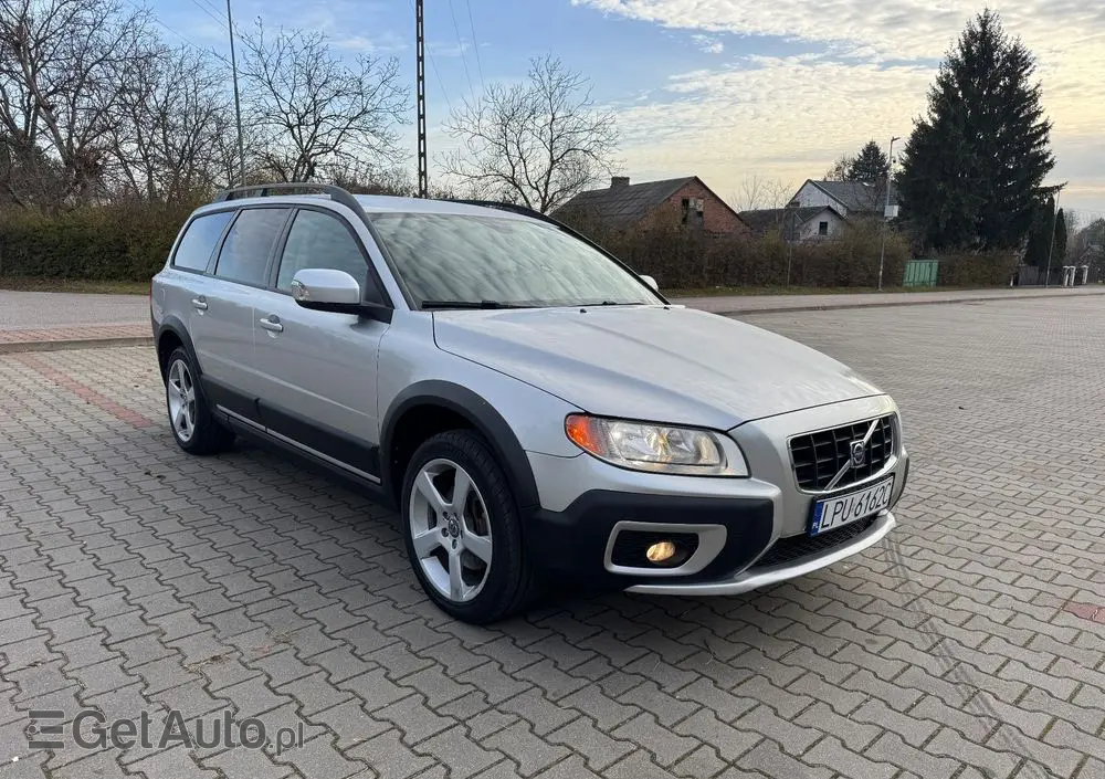 VOLVO XC 70 D5 AWD Momentum