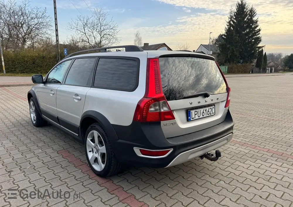 VOLVO XC 70 D5 AWD Momentum